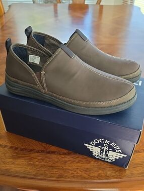 Dockers Dillon Supreme Flex Slip-On Shoes Dark Brown Men's Size 10.5 M - NEW
